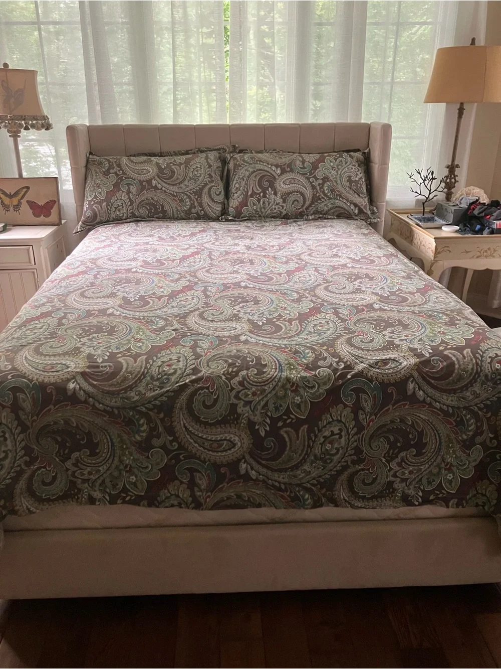 Paisley Duvet Cover Set in Taupe and Sage - Elegant Bed Ensemble